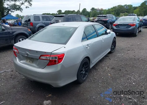 2012 Toyota Camry Se V6 z USA, uszkodzony, nr VIN 4T1BK1FK4CU005924